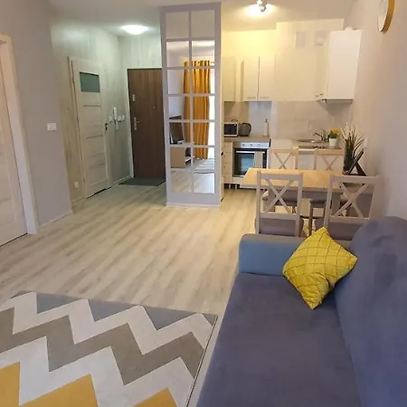 Seven Days, 2 Pokoje, Garaz W Cenie * Breslavia