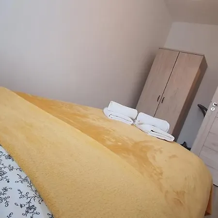 Seven Days, 2 Pokoje, Garaz W Cenie